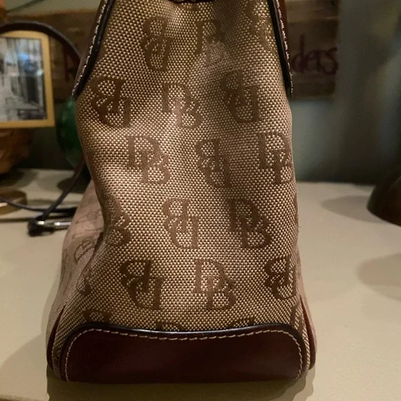 Dooney & Bourke Satchel with Shoulder Strap - Picture 4 of 12